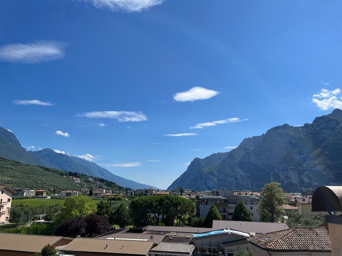 Sweet Home Apartment Riva del Garda Buitenkant foto